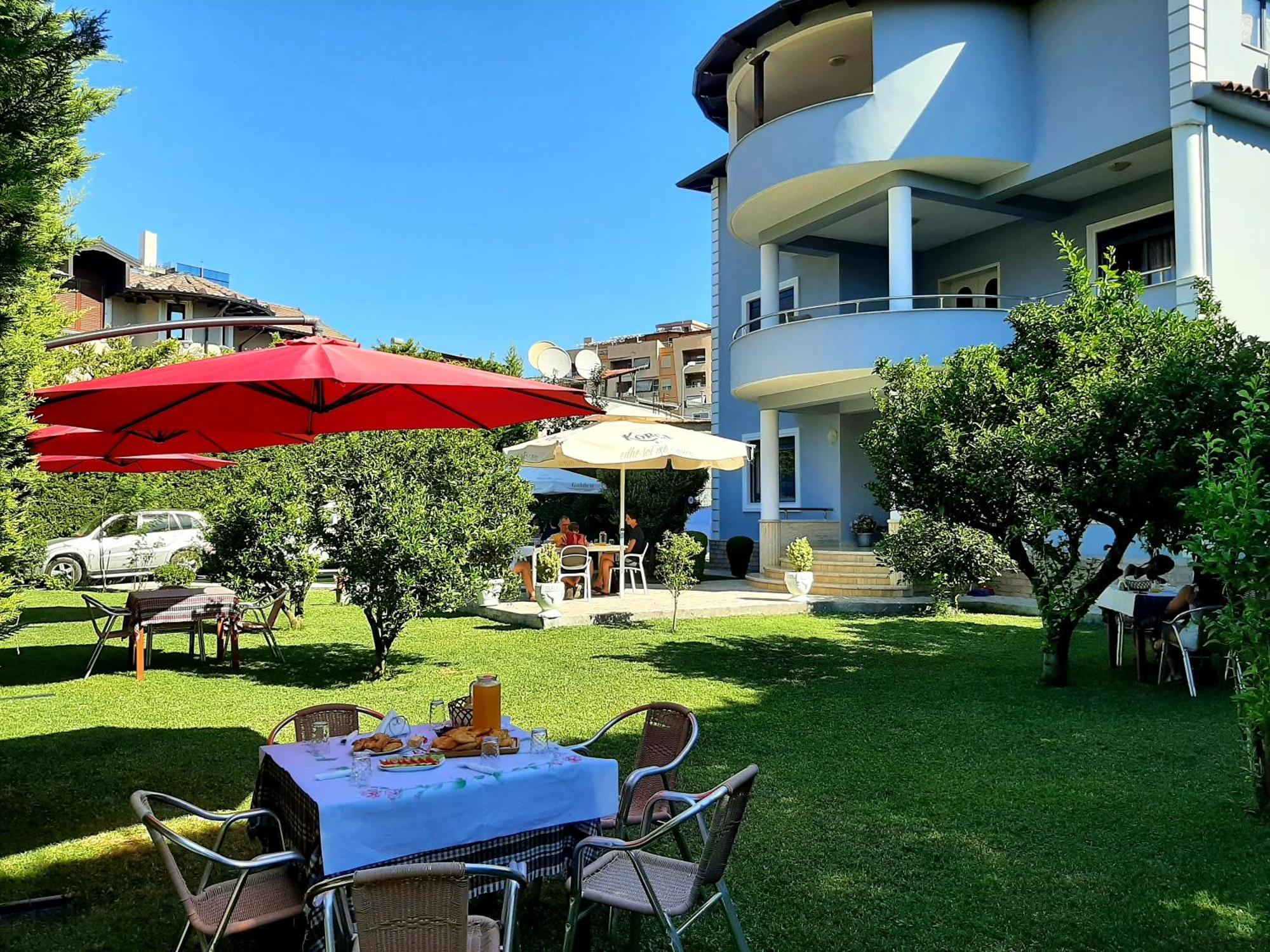 Hotel Vila Arbri ベラト エクステリア 写真